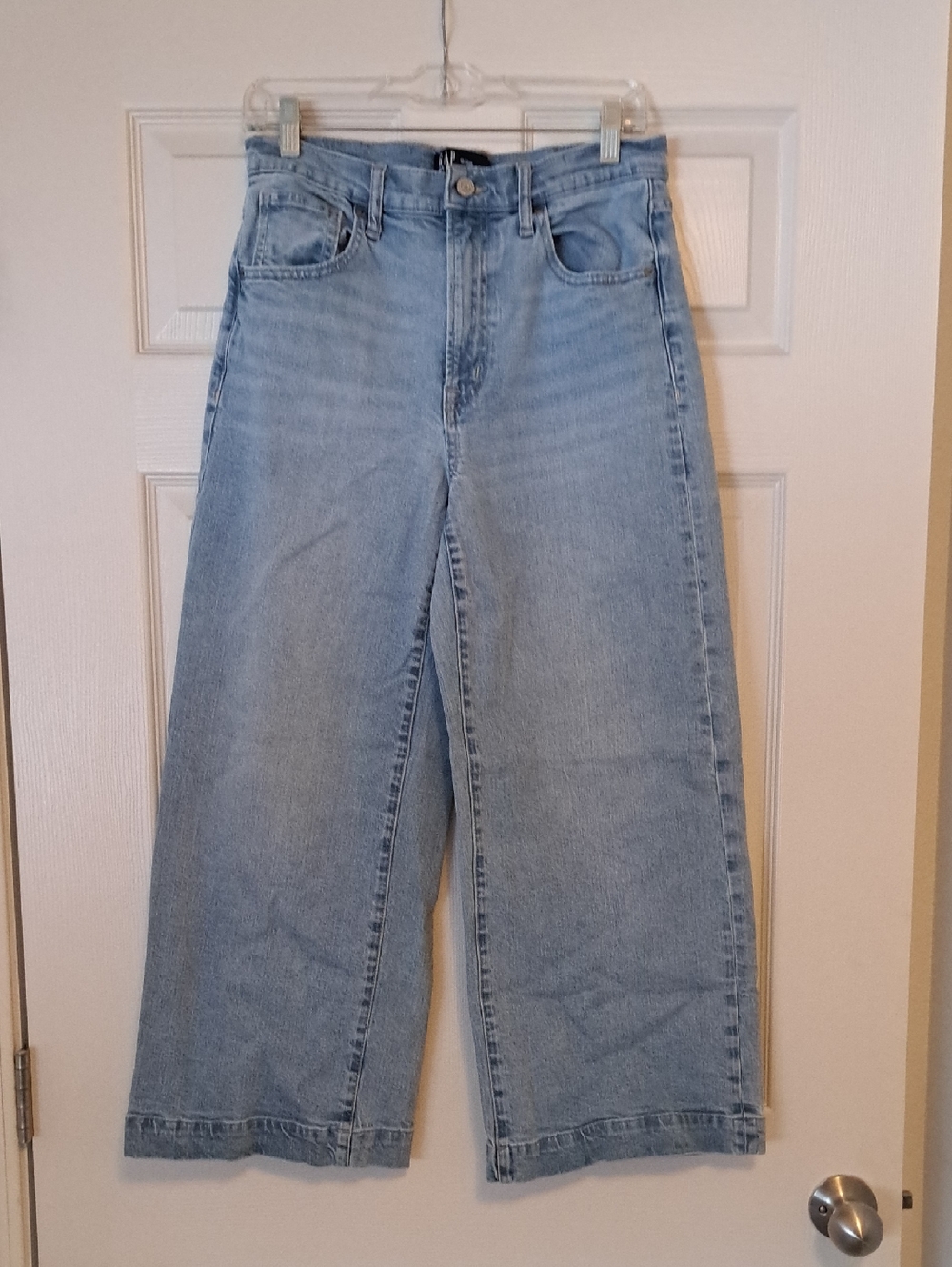 GAP Light Blue Wide-Leg High-Rise Jeans